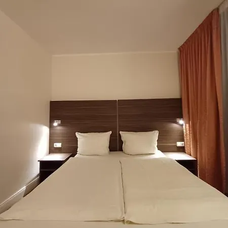 Hotel Ariana Koeln Exterior photo